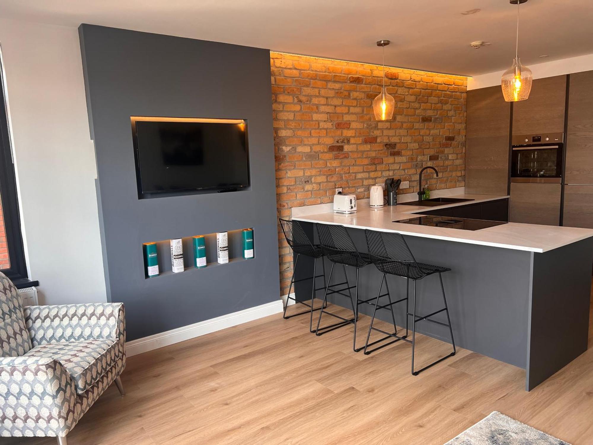 Escape Ordinary In Belfast Apartment Exterior photo