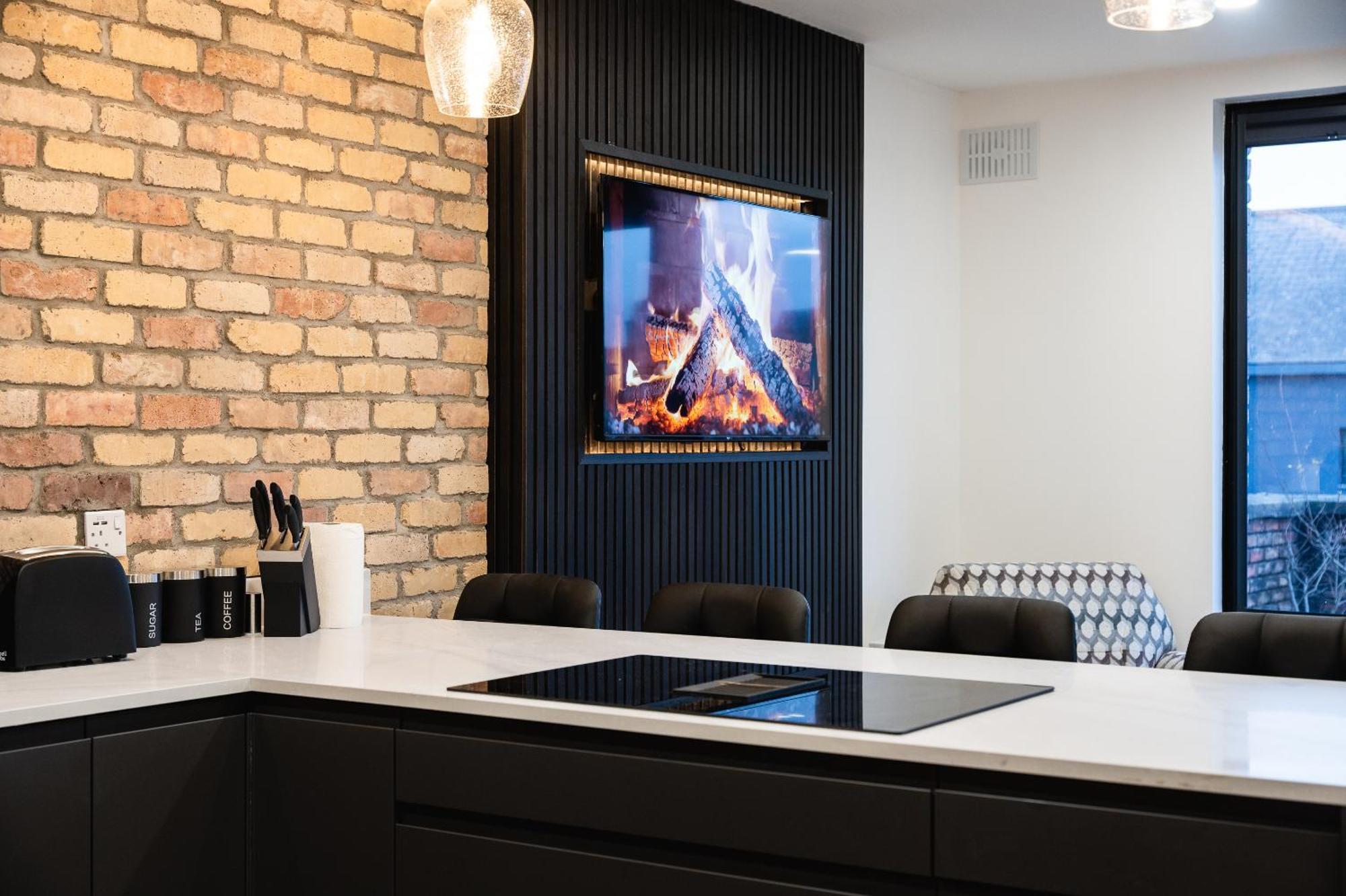 Escape Ordinary In Belfast Apartment Exterior photo