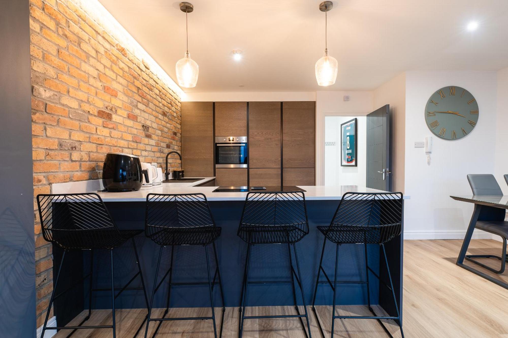 Escape Ordinary In Belfast Apartment Exterior photo